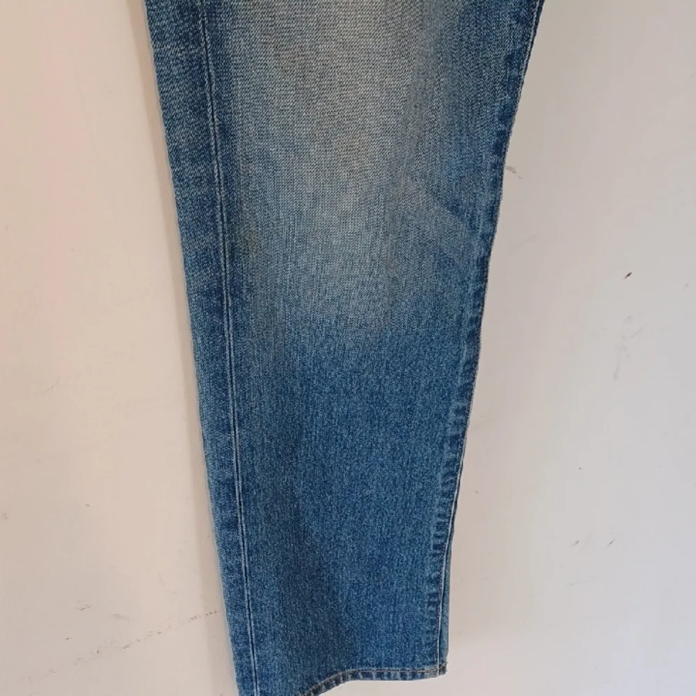 GAP Blue Slim Jeans with Classic Indigo Wash, 31W x 30L - Picture 4 of 7